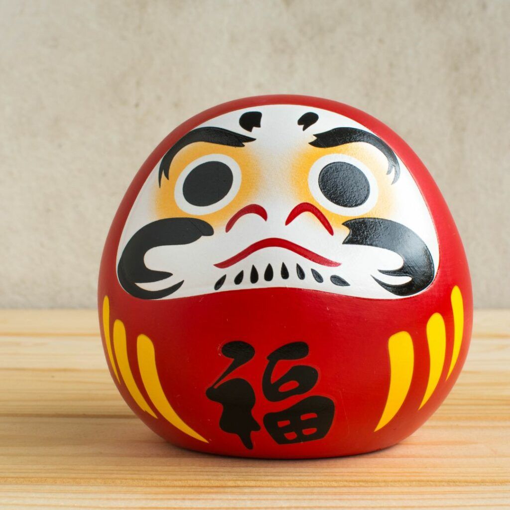 Daruma Doll Mo Mo