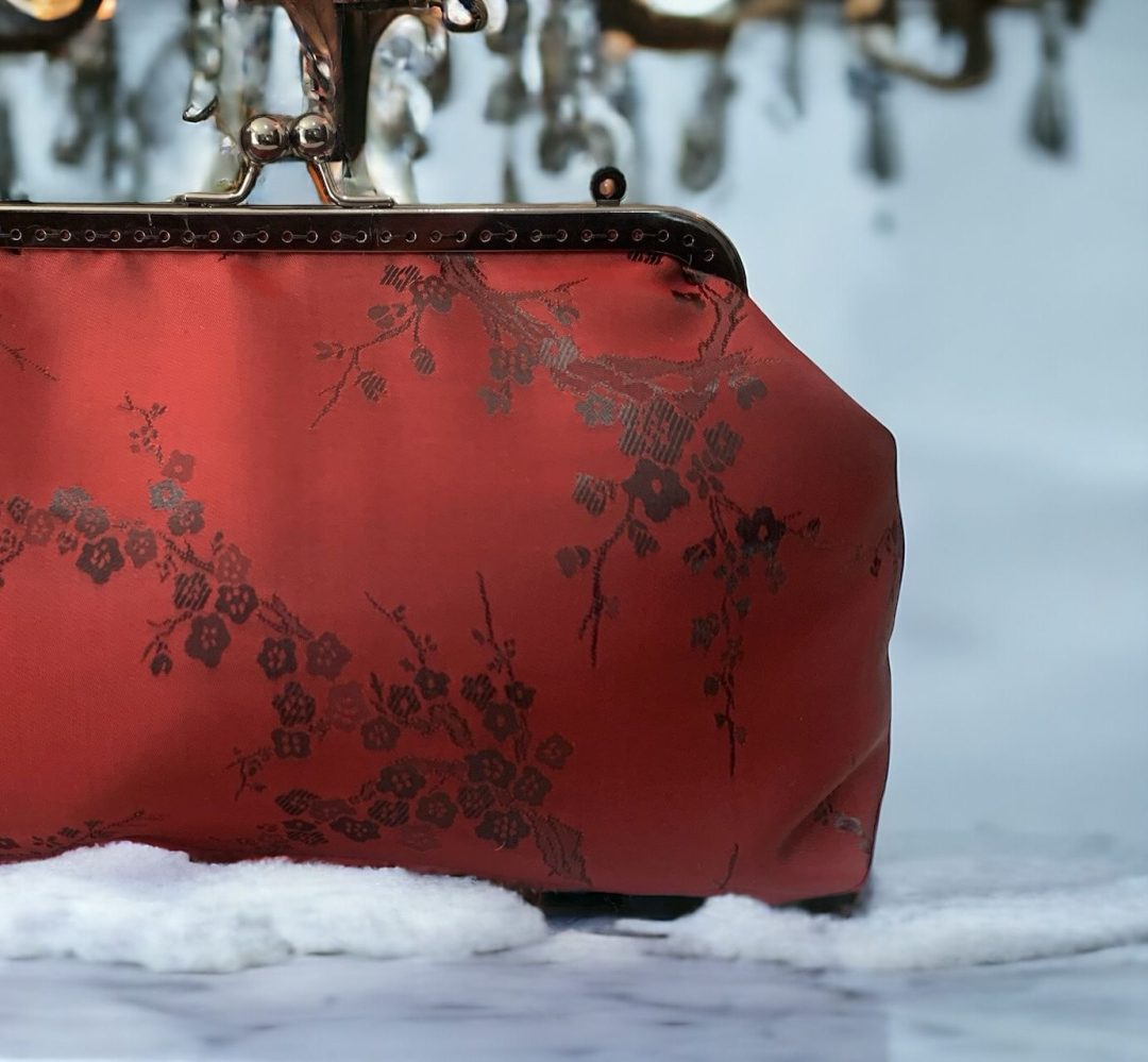 CLUTCH BAG RED JACQUARD FLAP