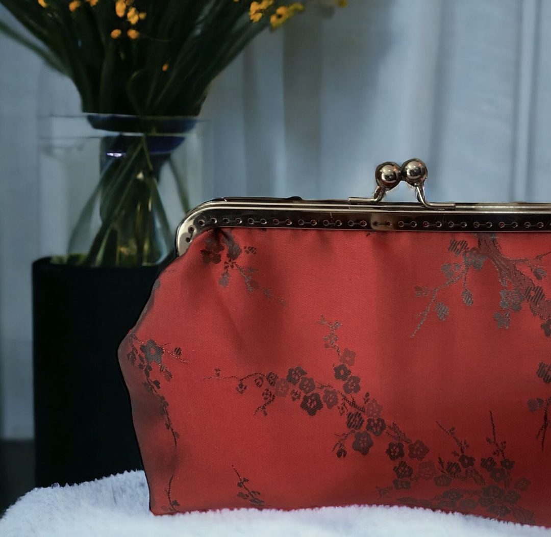 CLUTCH BAG RED JACQUARD FLAP