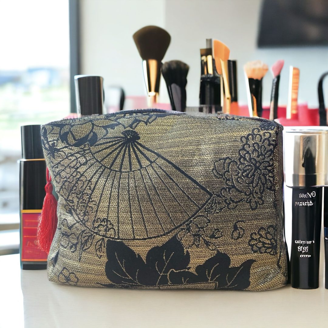 BIG COSMETICS BAG IN JAPANESE GOLDEN CANVA