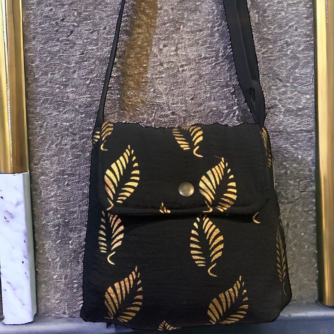 FLAP BAG KUROKIN BLACK WITH GOLDEN LEAVES