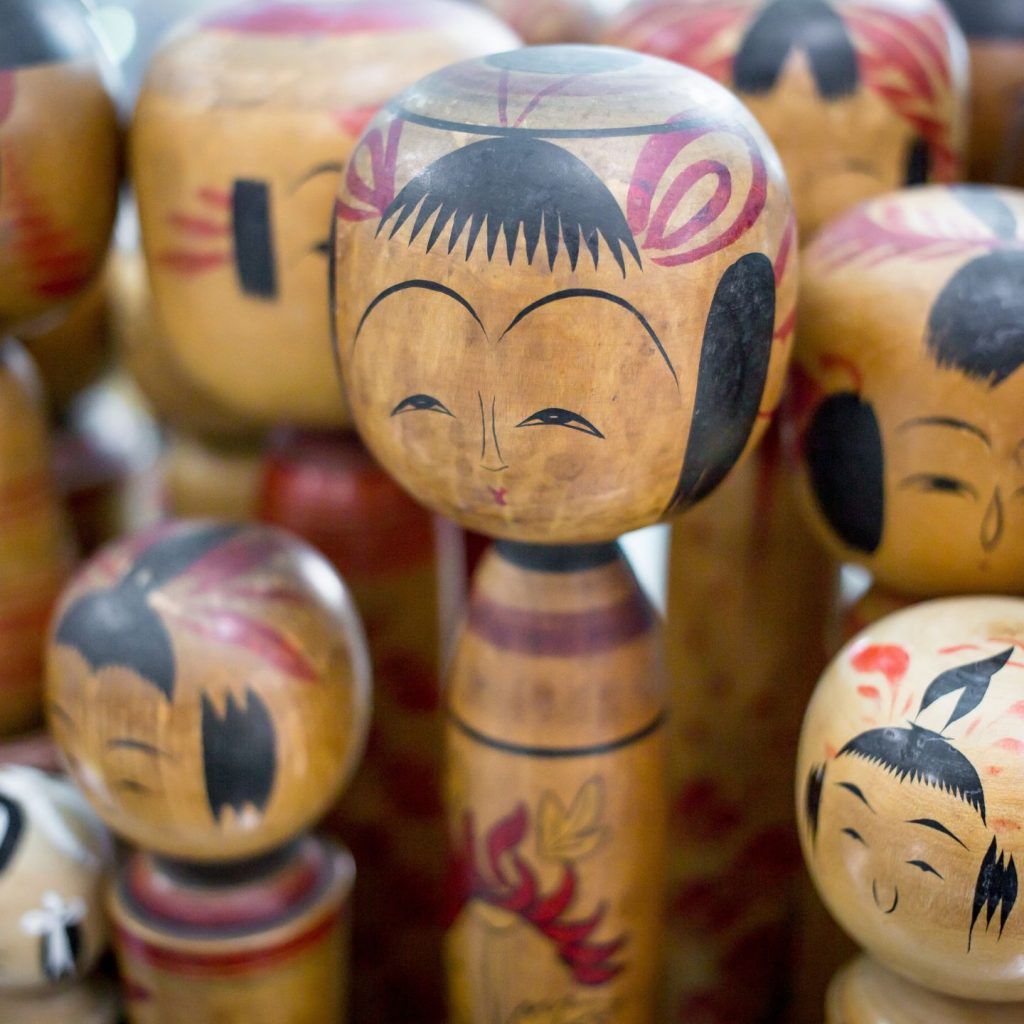 kokeshi dolls MOMO KIDOHO