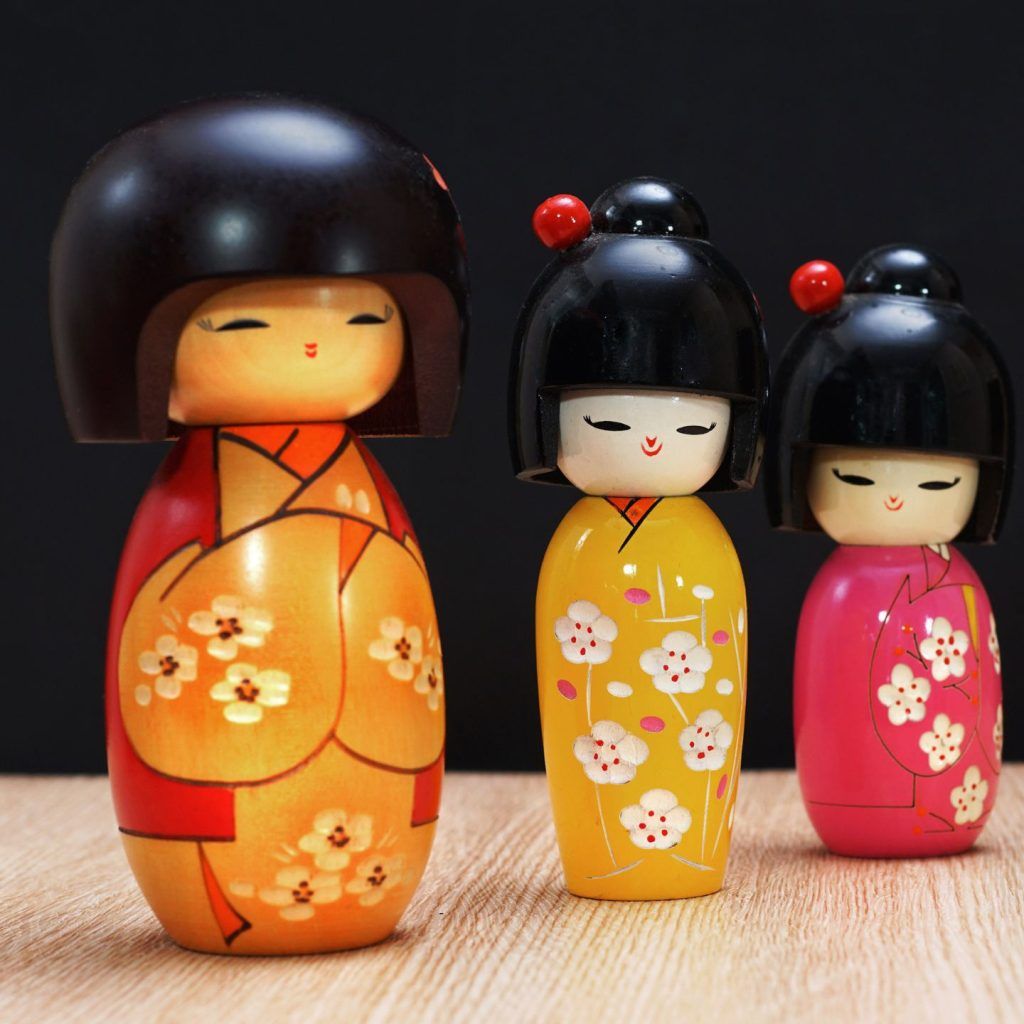 bambole kokeshi MOMO KIDOHO