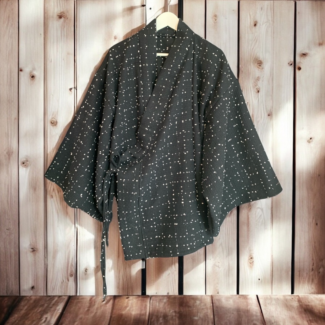 Kimono Haori Black with white dots MOMO KIDOHO