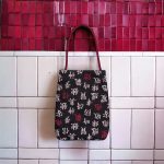 Chinesisches Hanzi 漢字 Tote Tasche aus Brokatstoff